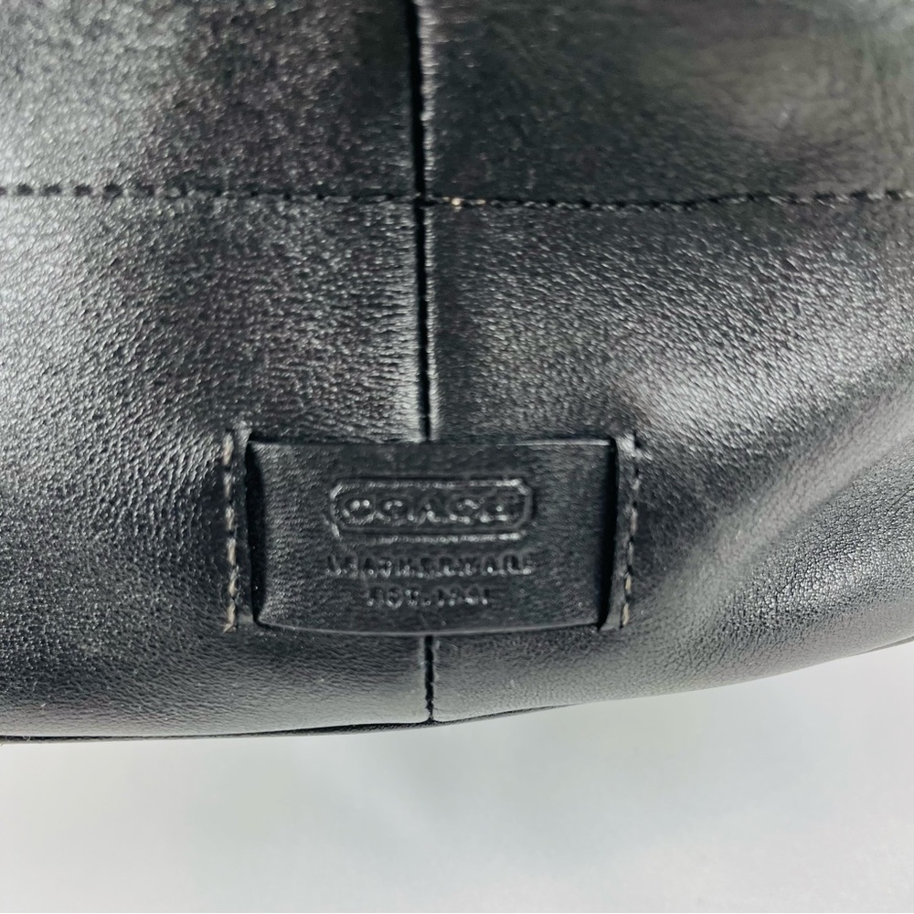 Coach Hamptons Classic Black Leather Hand Bag Tote D1J-7757 Lobster Clasp Close - Picture 4 of 15